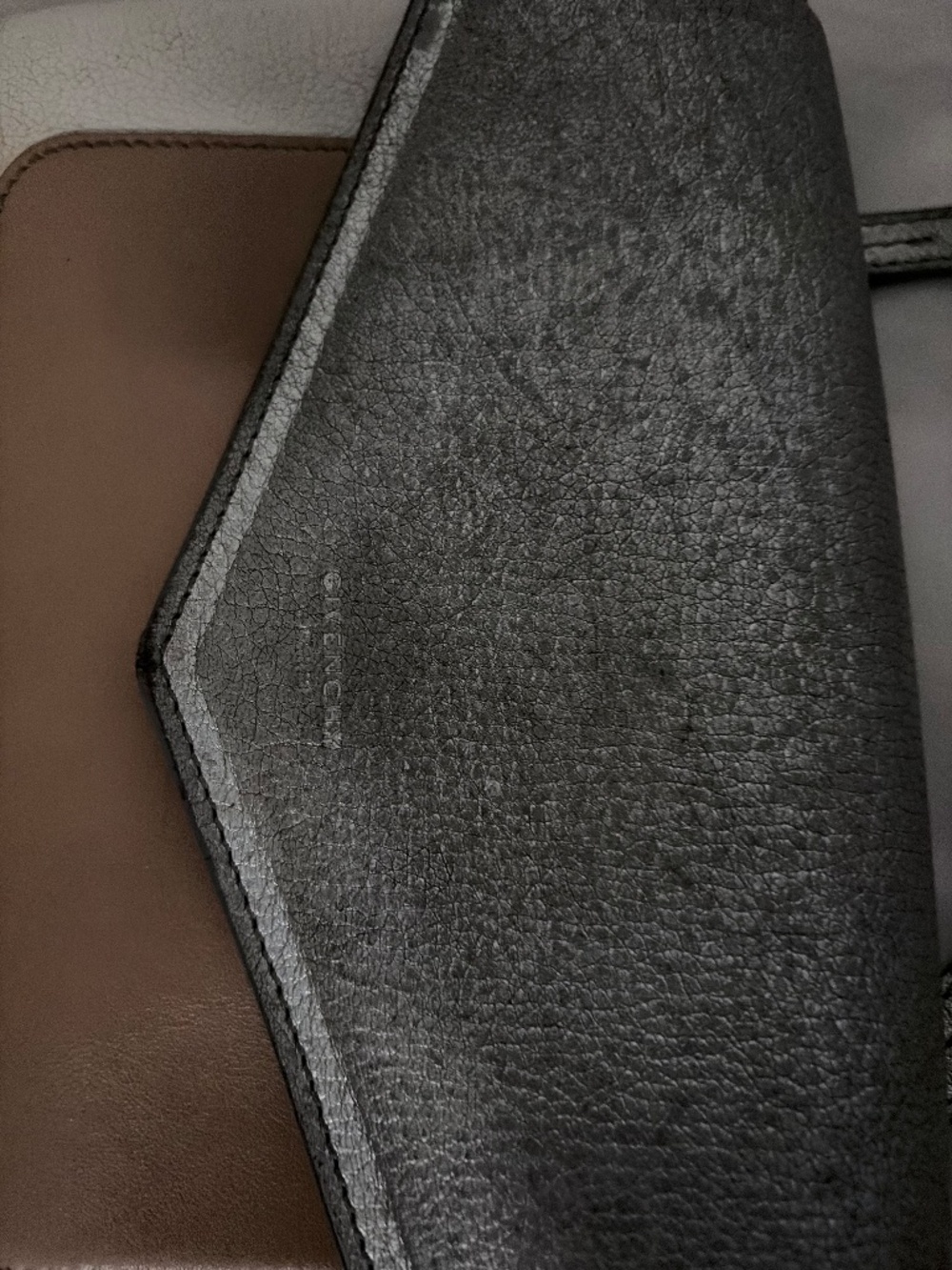 Givenchy bag - Picture 2 of 6